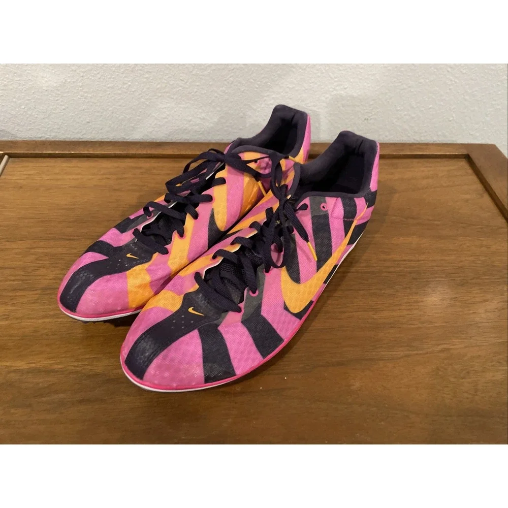 Nike zoom rival